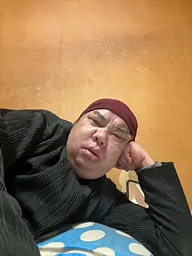 Snapshot of punk0805 chatting on 02/17/26, 12:23 punk0805 online show from 02/17/26, 12:23