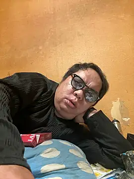 Snapshot of punk0805 chatting on 03/01/26, 01:24 punk0805 online show from 03/01/26, 01:24