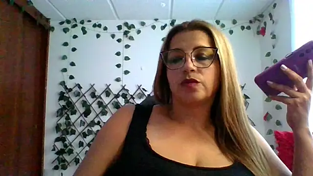 RossanaLionheart online show from 10/03/25, 10:18