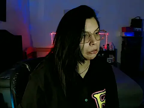 Snapshot of CarolinaRincon chatting on 11/06/25, 12:00 CarolinaRincon online show from 11/06/25, 12:00