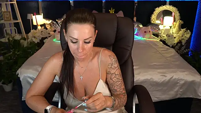 Snapshot of IsabellaFoxyy chatting on 06/15/26, 12:29 IsabellaFoxyy online show from 06/15/26, 12:29