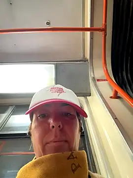 eveangelll online show from 10/23/25, 03:50