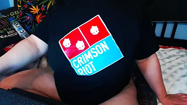 Snapshot of Chloenightmare chatting on 02/27/25, 08:17 Chloenightmare online show from 02/27/25, 08:17