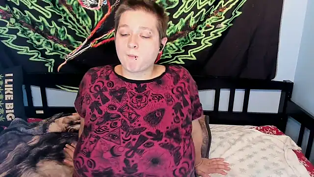 Snapshot of Chloenightmare chatting on 11/01/25, 09:28 Chloenightmare online show from 11/01/25, 09:28