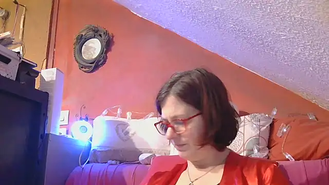 Snapshot of lanax chatting on 03/23/26, 01:26 lanax online show from 03/23/26, 01:26