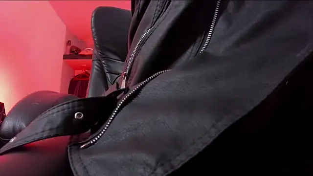 AlejoKhalifa  online show from 05/17/26, 01:03