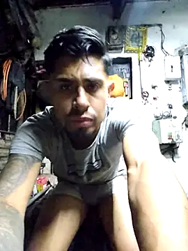 pene latinoriico online show from 10/18/25, 06:16