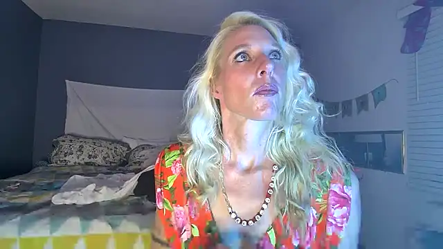 Glamazonx online show from 01/22/25, 01:10