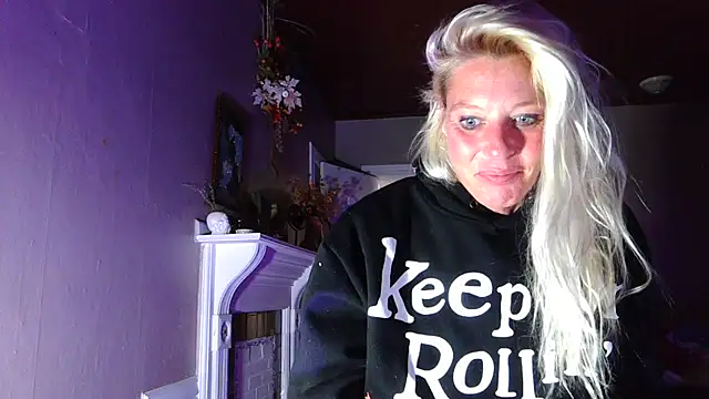 Glamazonx online show from 09/17/25, 12:18