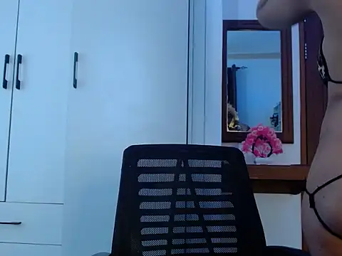 queencydoll online show from 02/16/26, 07:37