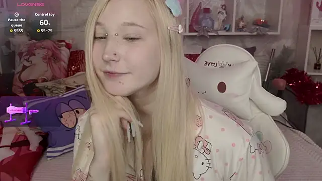 MeowkaKitty online show from 12/20/25, 01:45