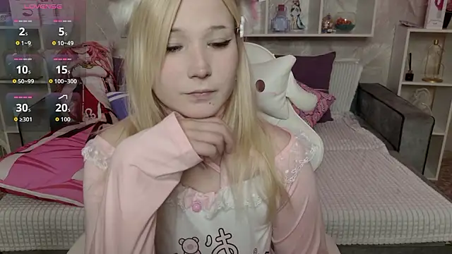 MeowkaKitty online show from 03/16/26, 01:55