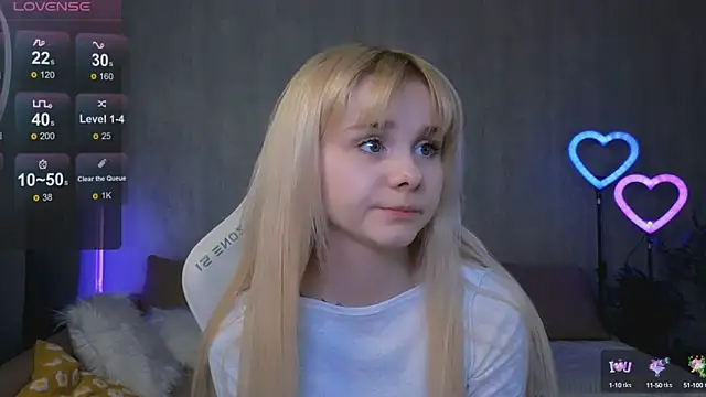 Britney Lynch online show from 03/19/25, 07:49