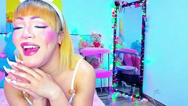 Candy Candy   online show from 05/17/26, 06:26