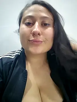 Snapshot of Celeem_ chatting on 07/03/26, 01:45 Celeem online show from 07/03/26, 01:45