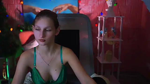 EllaHorton online show from 01/04/25, 10:27