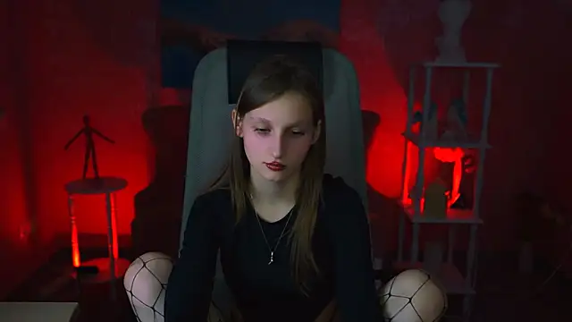 EllaHorton online show from 01/30/25, 03:51