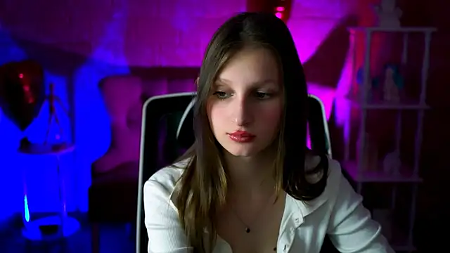 EllaHorton online show from 03/03/25, 06:22