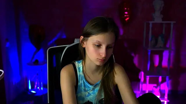 EllaHorton online show from 03/15/25, 07:09