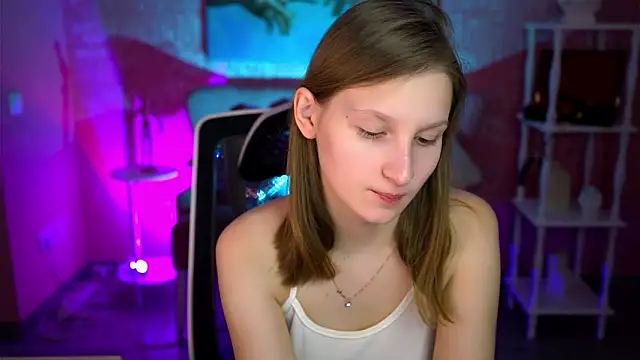 EllaHorton online show from 03/01/26, 09:44