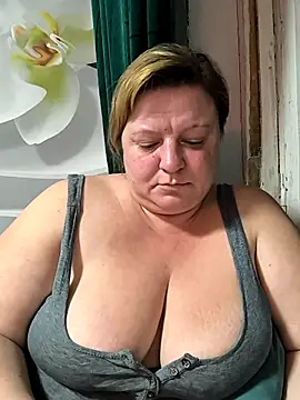 jusichka online show from 10/14/25, 06:31