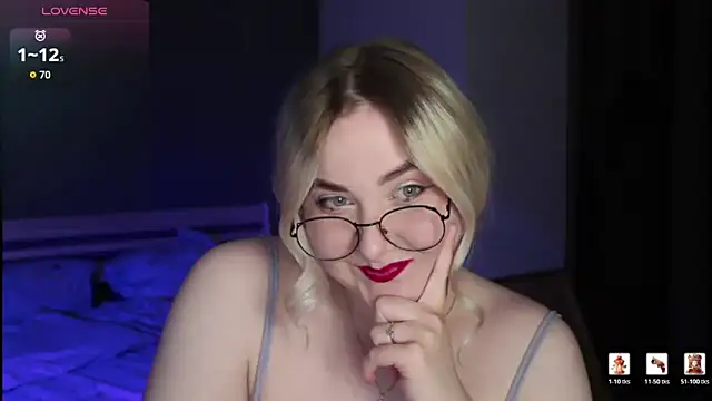 Snapshot of sensual_girrrl chatting on 04/21/26, 11:51 sensual girrrl online show from 04/21/26, 11:51