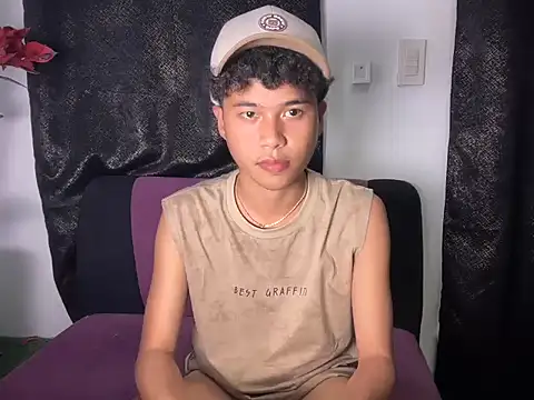 Asiantwink21 online show from 01/14/26, 01:50