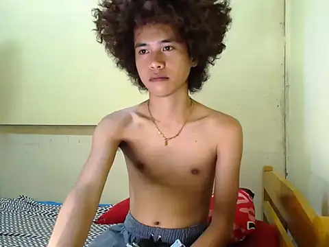 Snapshot of Asiantwink21 chatting on 07/20/26, 04:38 Asiantwink21 online show from 07/20/26, 04:38