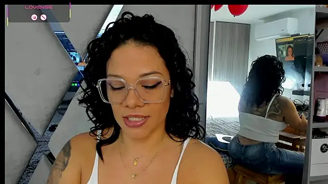 paula daniela1 online show from 02/24/25, 09:31