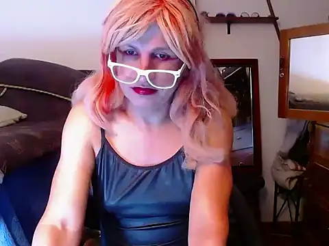 LorenJade online show from 05/17/26, 10:33