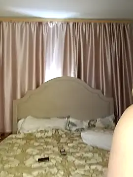    Midnight    online show from 12/01/25, 08:58