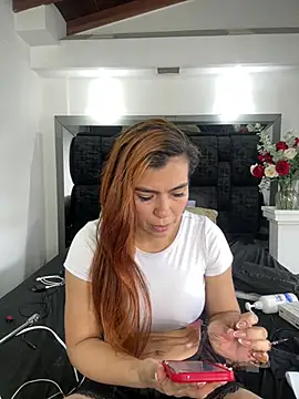 Snapshot of Arianna_Jones1 chatting on 05/18/26, 08:36 Arianna Jones1 online show from 05/18/26, 08:36