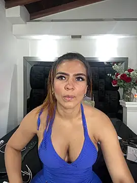 Snapshot of Arianna_Jones1 chatting on 05/26/26, 01:56 Arianna Jones1 online show from 05/26/26, 01:56