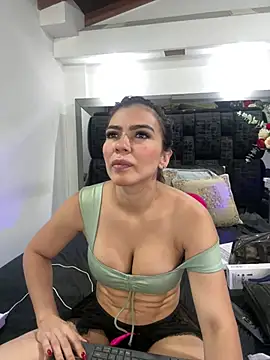 Snapshot of Arianna_Jones1 chatting on 07/18/26, 12:48 Arianna Jones1 online show from 07/18/26, 12:48