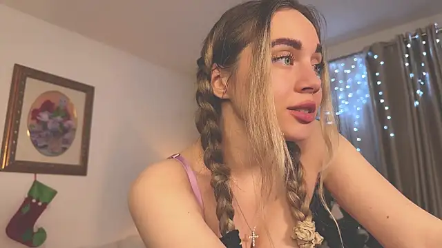 hotexclusive  online show from 01/10/25, 05:37