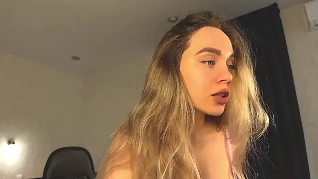 hotexclusive  online show from 02/28/25, 04:10