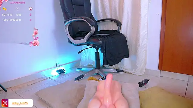 abbyhill27 online show from 02/08/25, 07:48