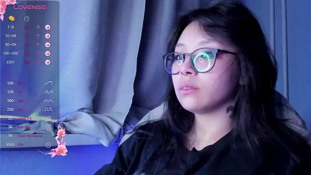 Snapshot of maydaykimmy chatting on 12/06/24, 11:25 maydaykimmy online show from 12/06/24, 11:25