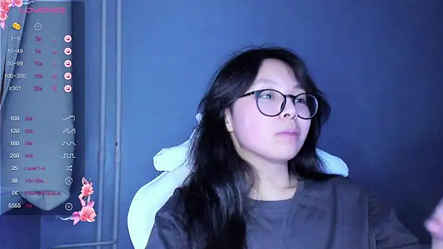 Snapshot of maydaykimmy chatting on 12/18/24, 02:42 maydaykimmy online show from 12/18/24, 02:42