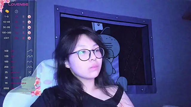 Snapshot of maydaykimmy chatting on 12/29/24, 08:04 maydaykimmy online show from 12/29/24, 08:04