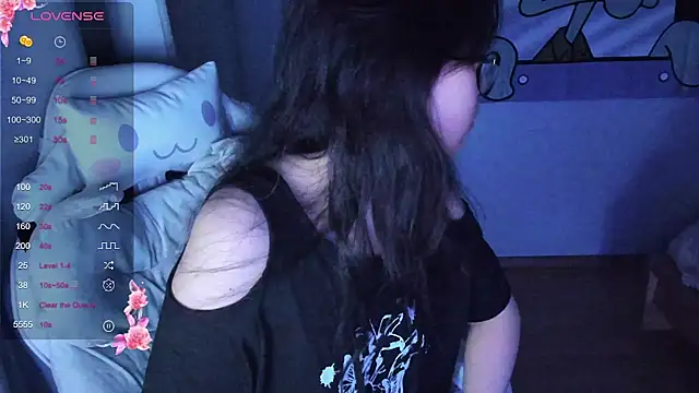 Snapshot of maydaykimmy chatting on 01/13/25, 09:09 maydaykimmy online show from 01/13/25, 09:09