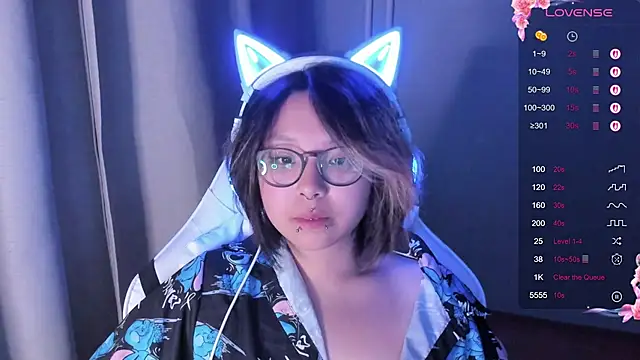 Snapshot of maydaykimmy chatting on 09/24/25, 09:51 maydaykimmy online show from 09/24/25, 09:51