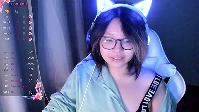 maydaykimmy online show from 11/17/25, 08:25