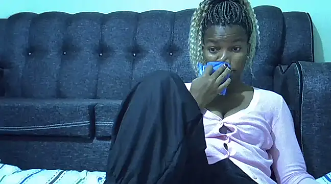 prettychoco1 online show from 01/16/25, 10:32