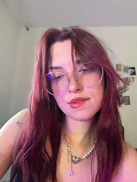 Evangeline Lawrence  online show from 07/17/26, 04:34