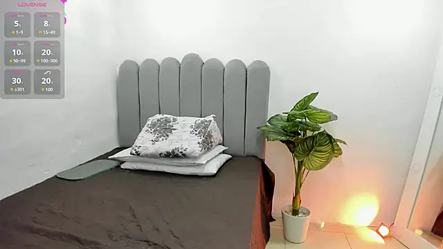 andrea osorio  online show from 03/14/25, 01:35