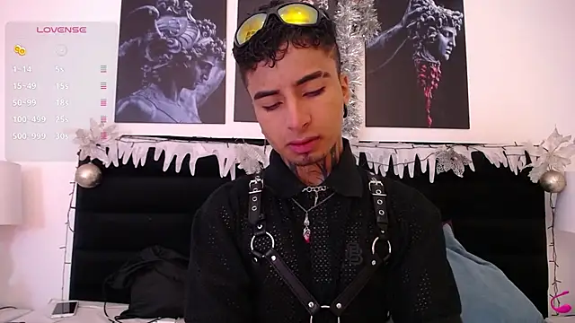 JuanCamiilo 66 online show from 12/30/24, 12:22