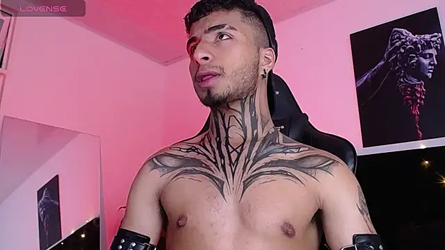 JuanCamiilo 66 online show from 02/14/25, 03:22