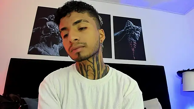 JuanCamiilo 66 online show from 10/30/25, 02:46