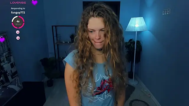 RayaNenlia online show from 10/12/25, 05:06